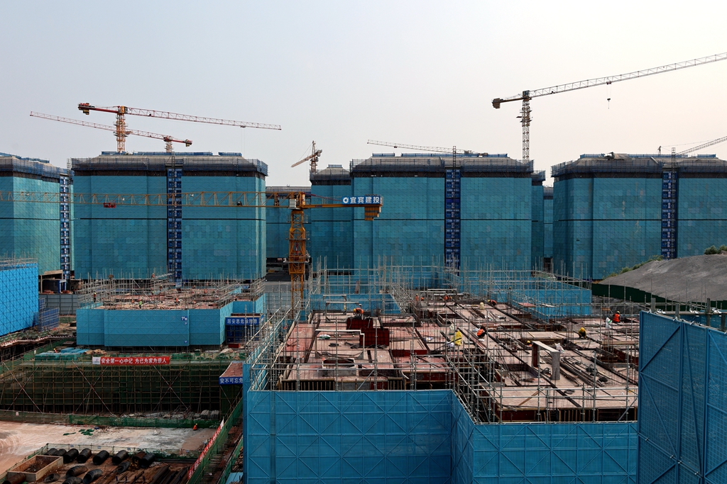 “高烤” 下的龍汐山項目建設(shè)攻堅戰(zhàn) (5).JPG