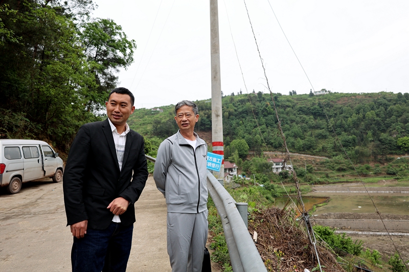 楊祖強董事長赴多地“高農(nóng)”項目開展節(jié)前安全質(zhì)量專項檢查 (1).JPG